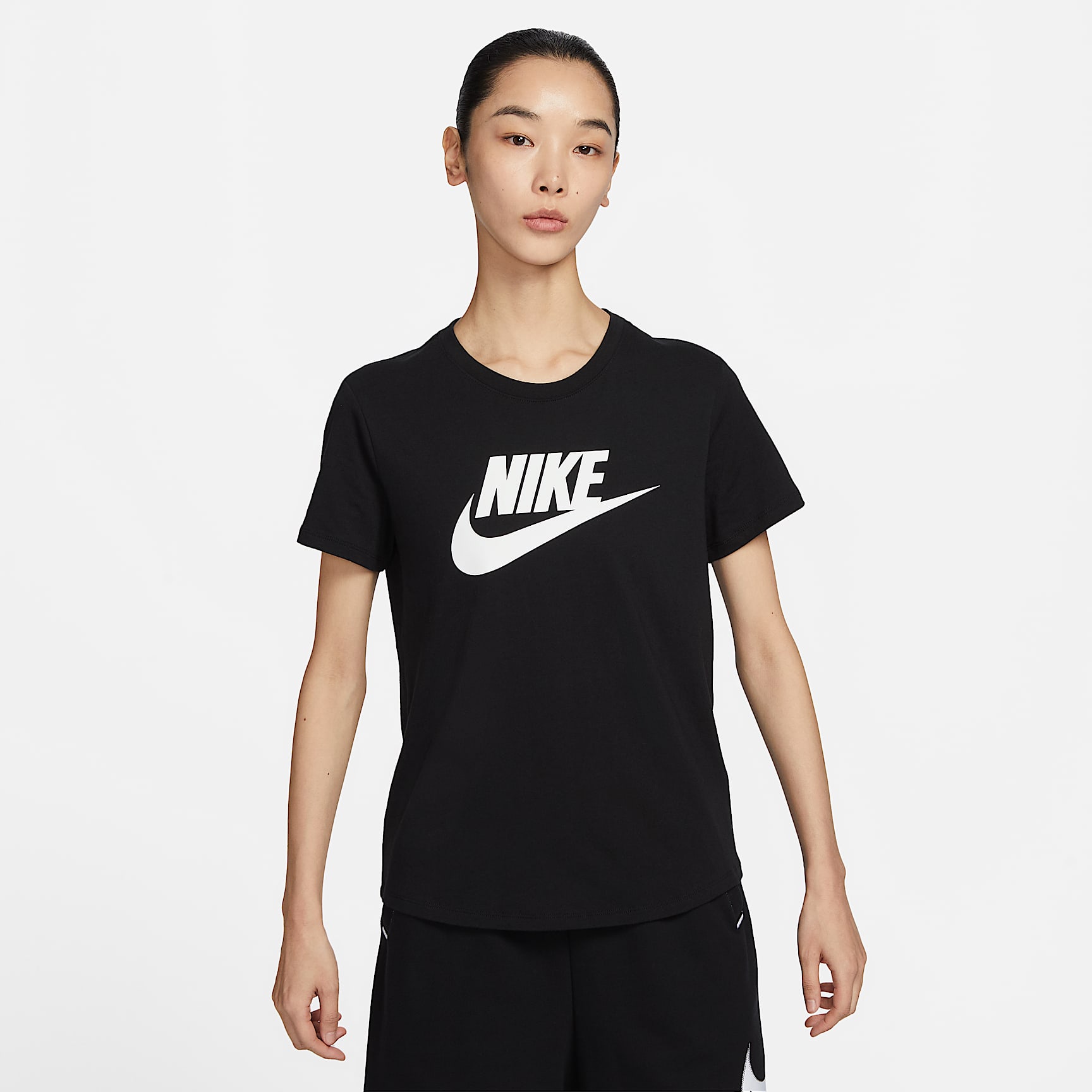 NIKE公式】ナイキ スポーツウェア エッセンシャル ウィメンズ ロゴ T